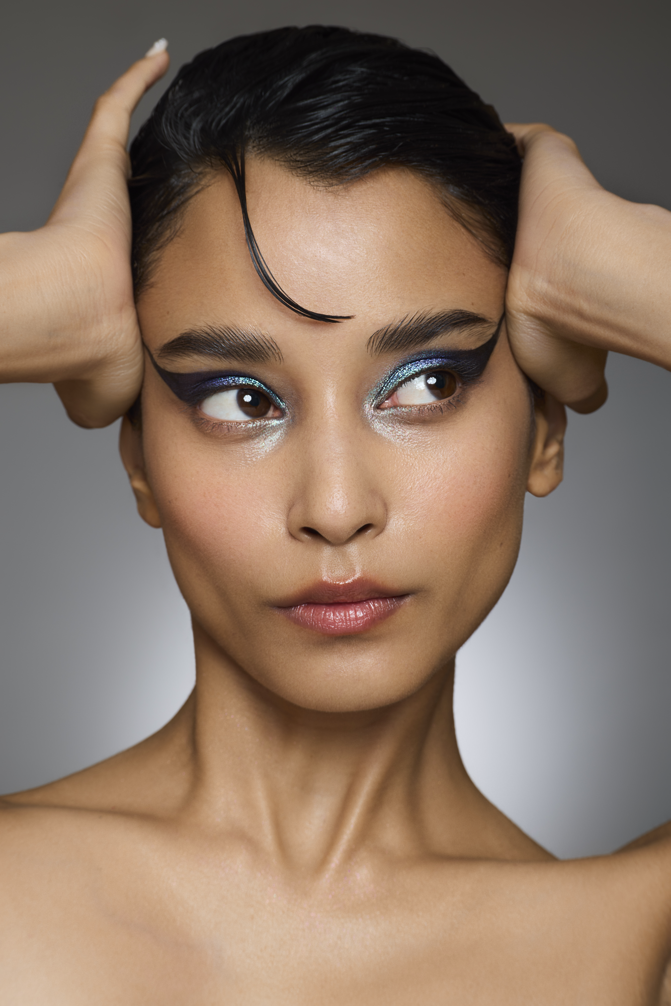 Studio beauty retouching for cosmetic brands and photographers — natural skin texture, light and color for advertising campaigns