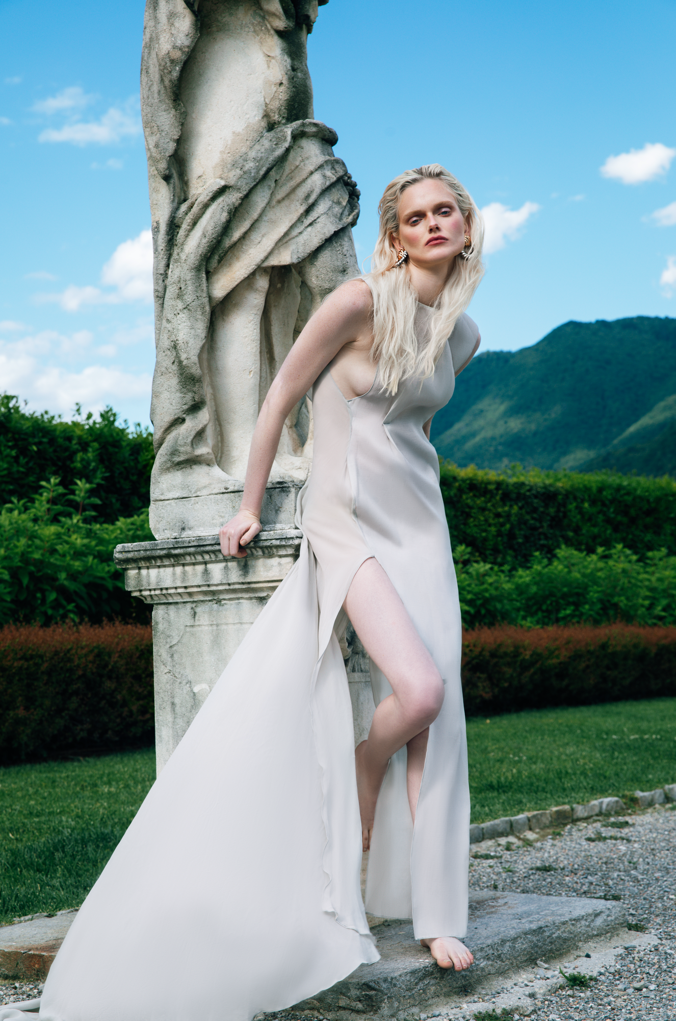Beauty and fashion campaign post-production for brand