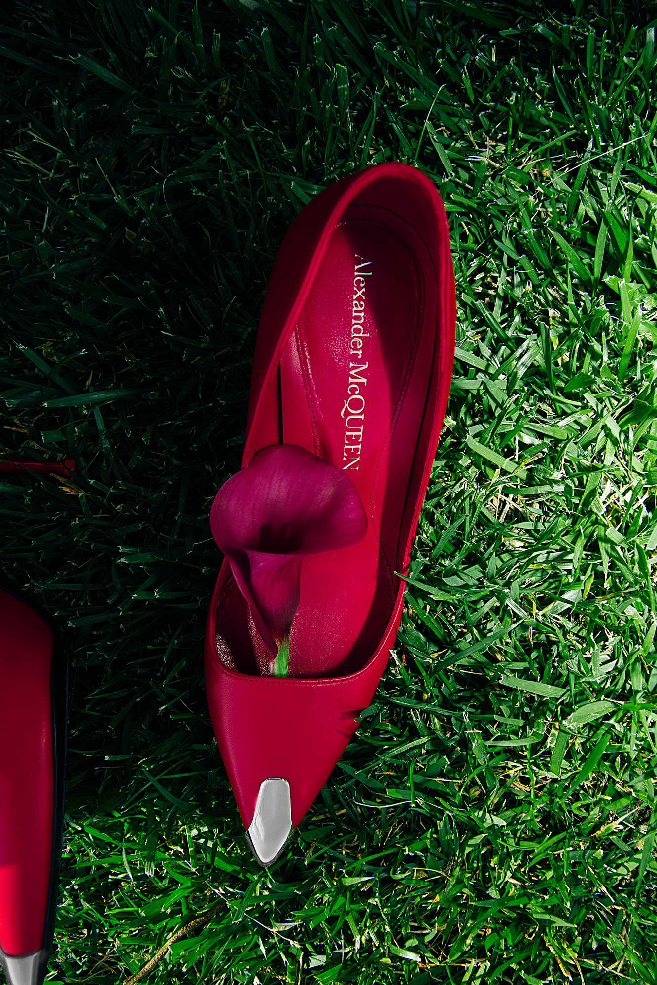 Luxury product retouching for fashion and beauty brands: Alexander McQueen pump still life for e-commerce, campaign and editorial use