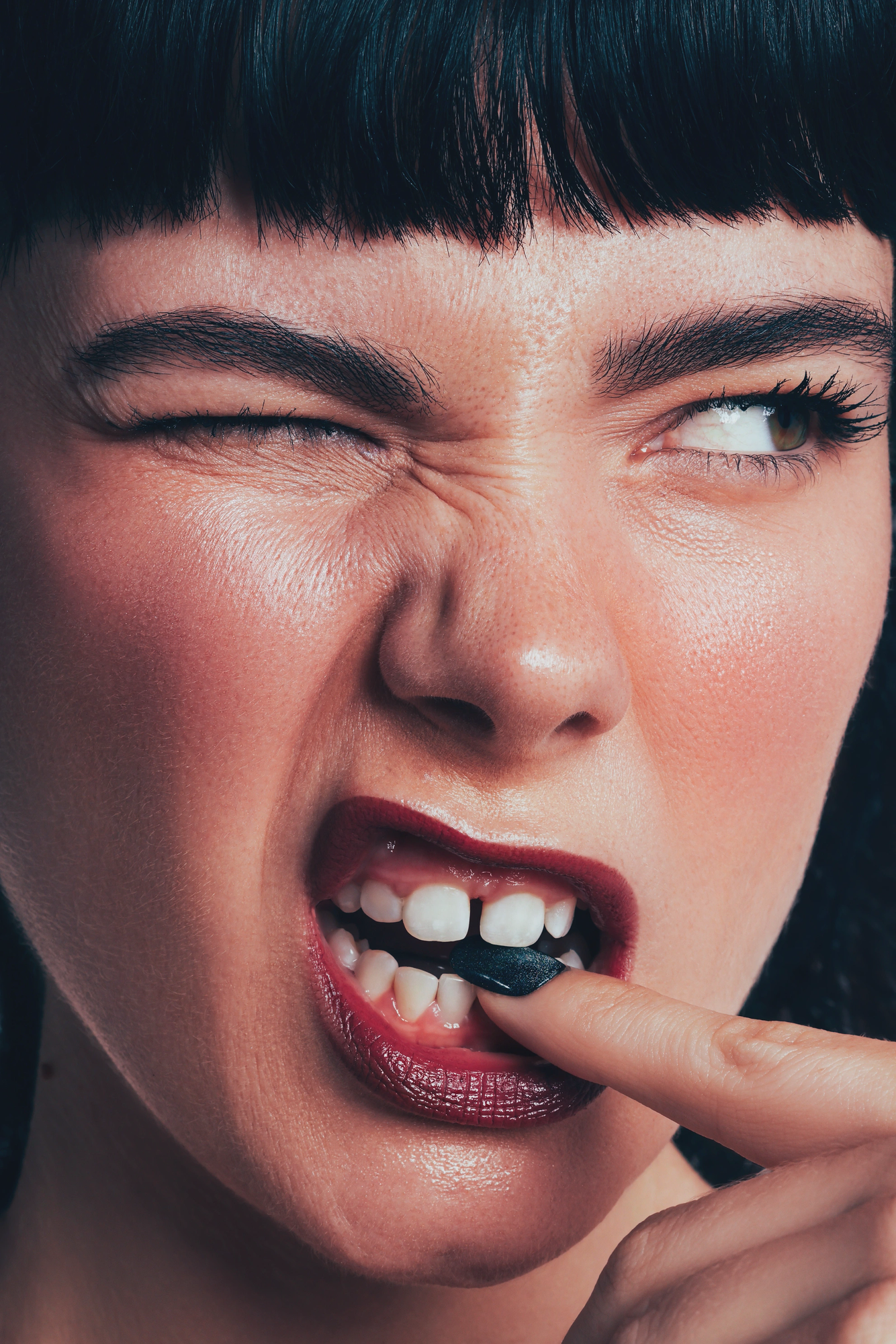 Editorial fashion retouching with natural skin texture